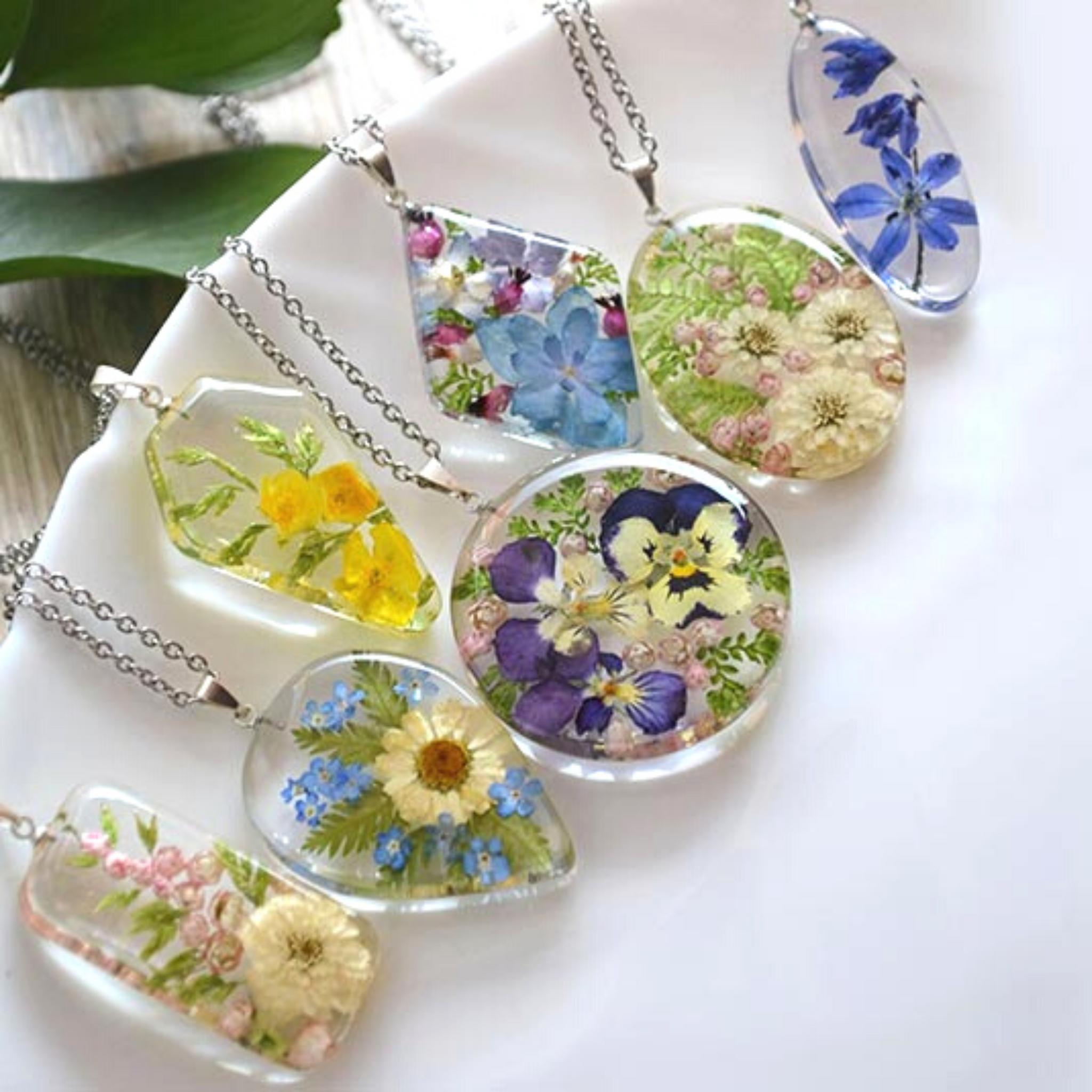 Resin Art Workshop – Let's Make It